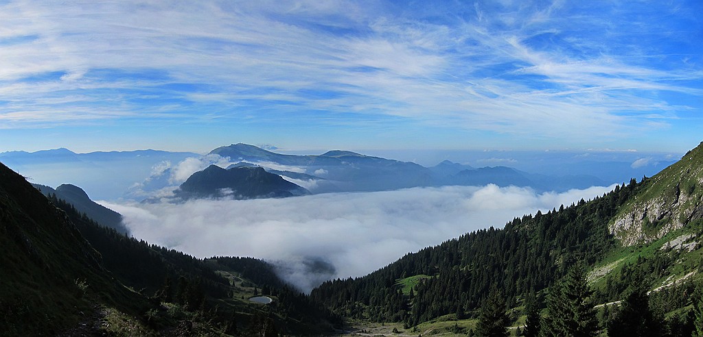 IMG_0103-Panorama.jpg - Mare di nuvole nella valle