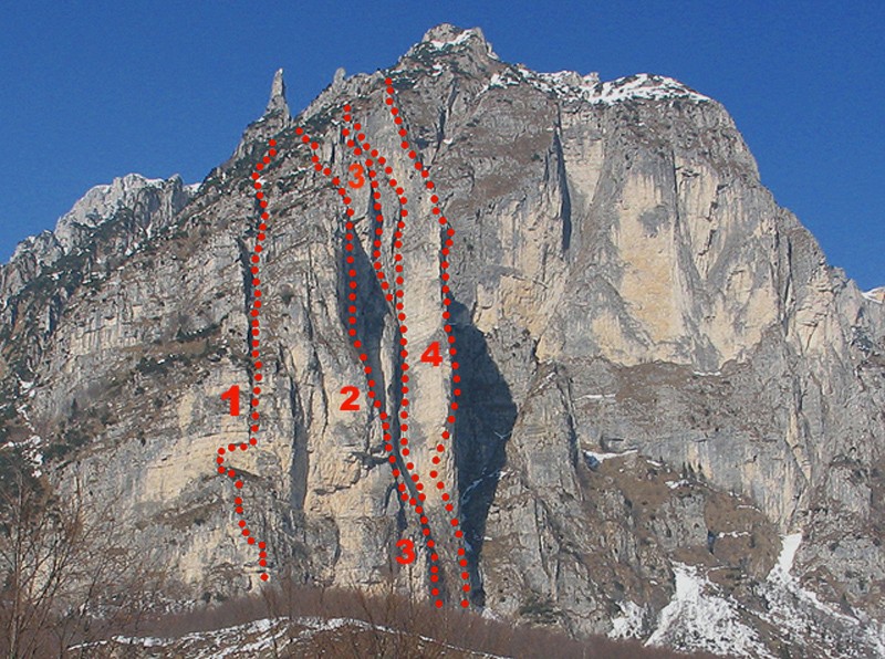 Schizzo.jpg - La via percorsa è la 4 e sale l'estetico spigolo Est del Sojo d'Uderle evitando a destra le rocce gialle strapiombanti.