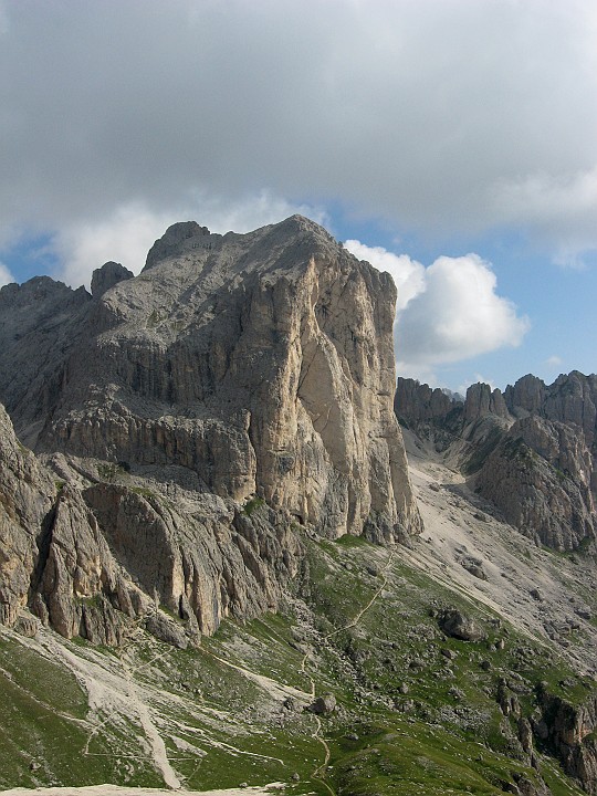 IMG_3260.JPG - La vicina Cima Mugoni