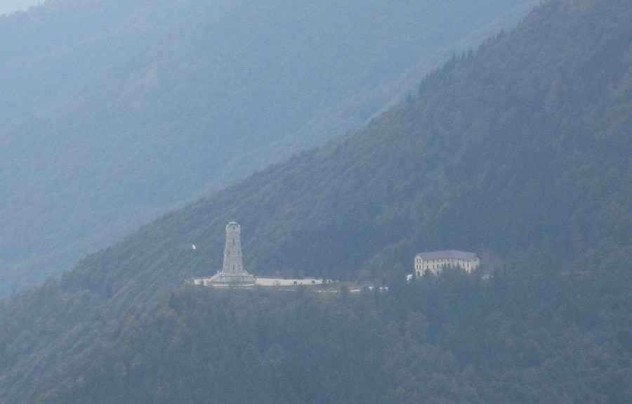 IMG_1819.jpg - L'ossario del Pasubio