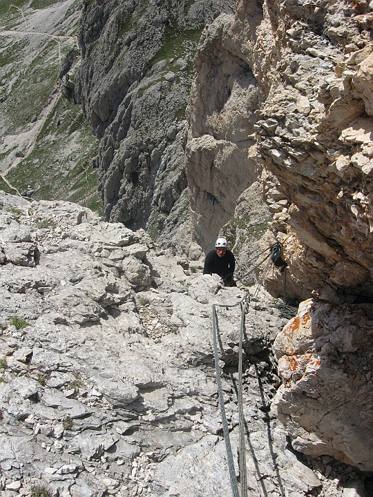 IMG_1501.JPG - Ancora due tiri tranquilli e siamo in cima