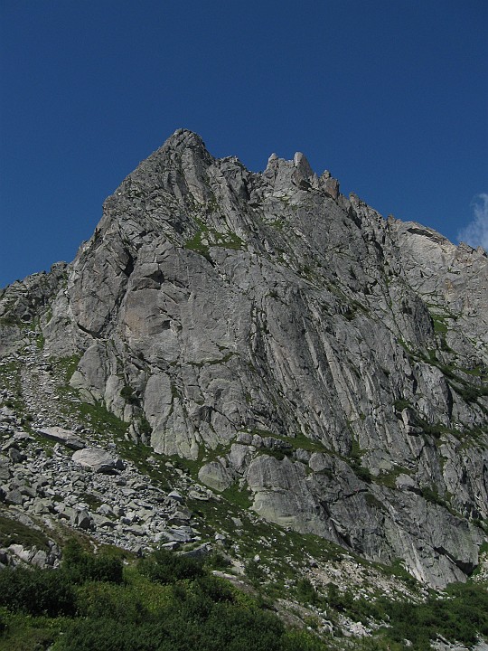 IMG_8641.JPG - La parte sinistra dello Spazzacaldera su cui si trova la Leni