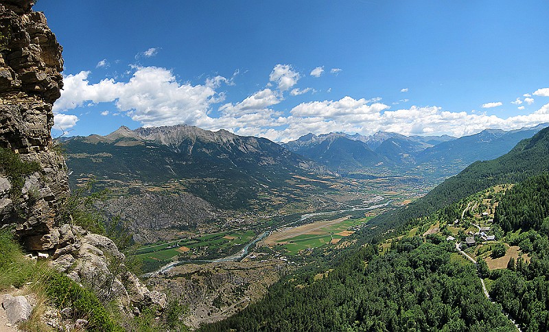 IMG_0011-Panorama.jpg - La vista dall'attacco della via