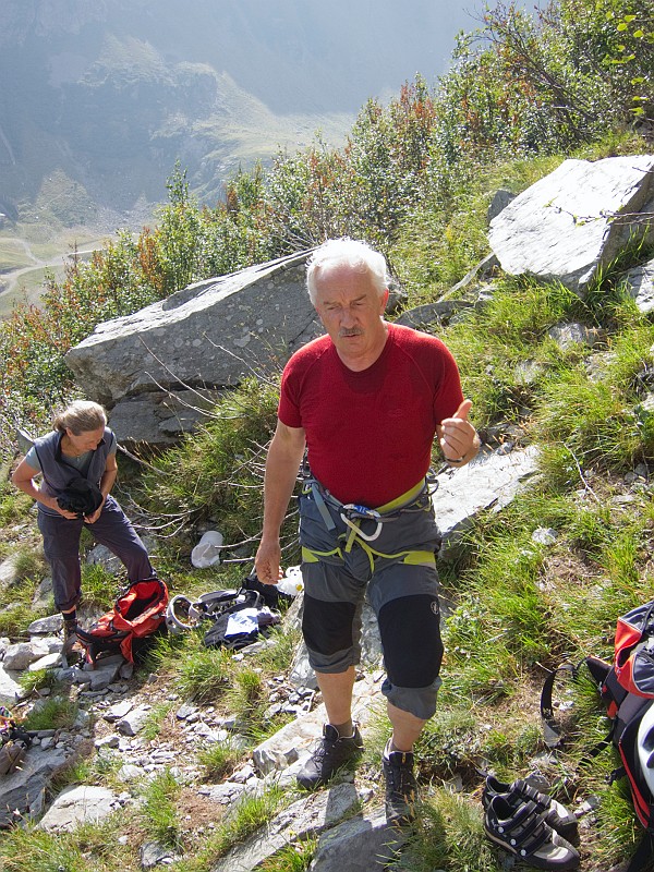 IMG_1861.jpg - L'apritore Ivo Mozzanica incontrato alla partenza della dunivia. Complimenti per l'attività alpinistica !